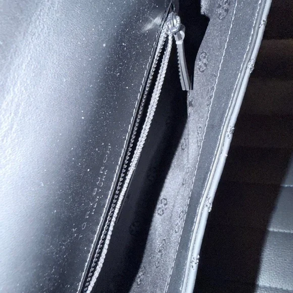 Tory Burch Willa Quilted Shoulder Bag in matte black, silver and black hardware - Picture 8 of 10